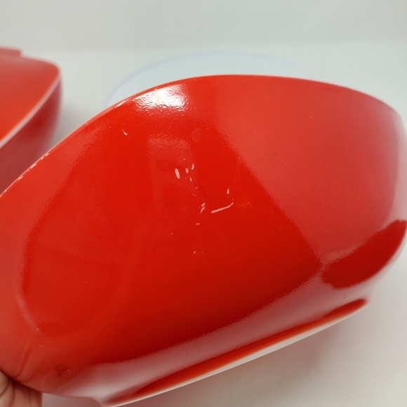 VTG Pyrex Red Square Hostess Bowls w/ Lids; 525 2.5qt. and 515 1.5qt - Picture 5 of 7